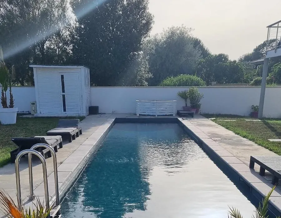 Le Pilotis-1